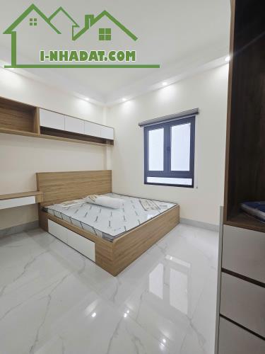 💥💥 NHÀ PHỐ MỚI 3 TẦNG - HOÀN CÔNG 📐 53 M² (4x13.5) - 4 PHÒNG NGỦ 🚗 ĐƯỜNG 8 M CÓ VỈA HÈ - 4