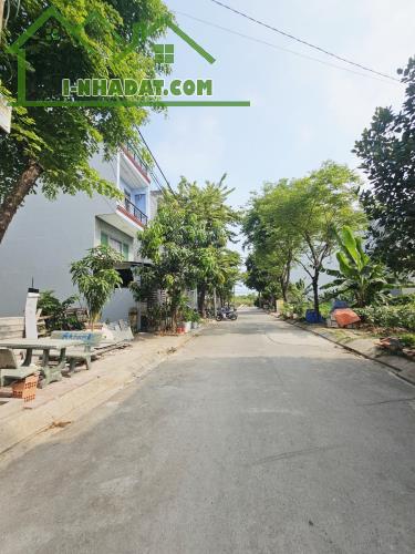 💥💥 NHÀ PHỐ MỚI 3 TẦNG - HOÀN CÔNG 📐 53 M² (4x13.5) - 4 PHÒNG NGỦ 🚗 ĐƯỜNG 8 M CÓ VỈA HÈ - 5