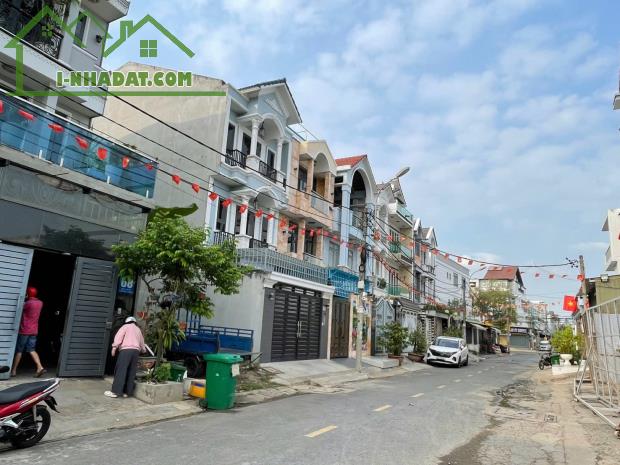 QUÁ RẺ !! KDC Bình Đức sau chợ Nông sản Thủ Đức, DT 105m2 (5 x 21) giá chỉ 5,4 tỷ - 4