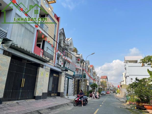 QUÁ RẺ !! KDC Bình Đức sau chợ Nông sản Thủ Đức, DT 105m2 (5 x 21) giá chỉ 5,4 tỷ - 3