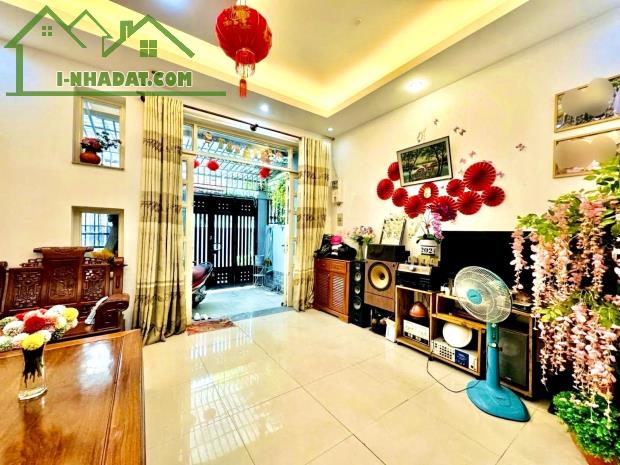 Rẻ nhất Phú Nhuận Huỳnh Văn Bánh P.11 ngang 5 nở 5.8m 80m2 4 tầng giá 11.5 tỷ - 4