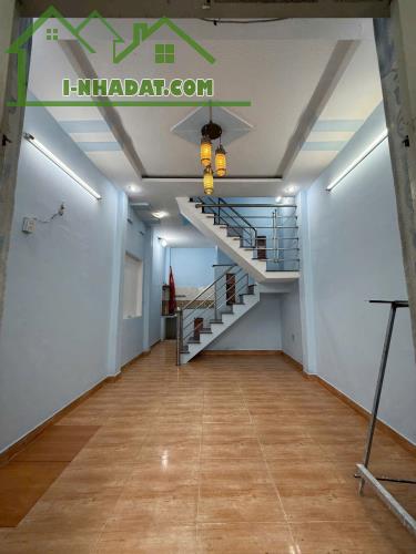 Chỉ 6 triệu nhà 1 lầu mặt tiền hiệp thành 44 buôn bán nhỏ lẻ q12