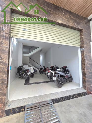 Gấp bán nhà Thủ Đức, 4 tầng, dt 86m2, giá 9.1 tỷ, gần MT Man Thiện. - 3