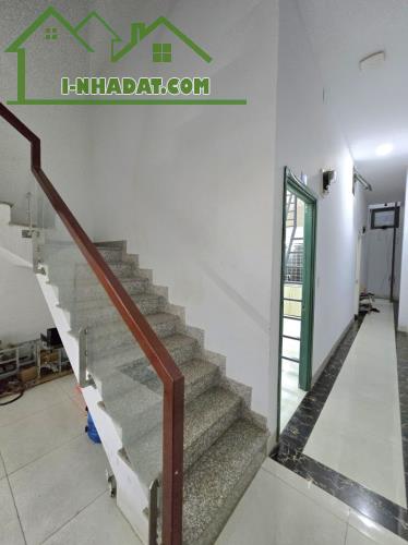Gấp bán nhà 4 tầng, dt 86m2, gần MT Man Thiện, Thủ Đức. - 1
