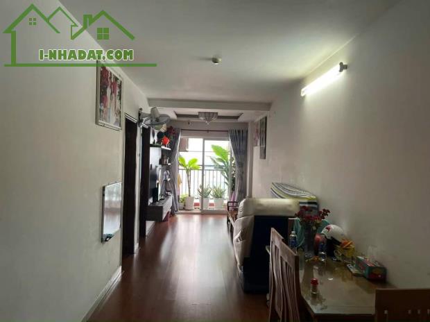 Cần bán chung cư 8X Plus trường chinh Quận 12 diện tích 64m 2PN Sổ hồng rồi