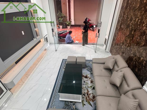 Bán Nhà Độc Lập Ngô Gia Tự 47m² – 3 Tầng, Ô Tô Vào Nhà, Giá Chỉ 4.2 Tỷ - 5