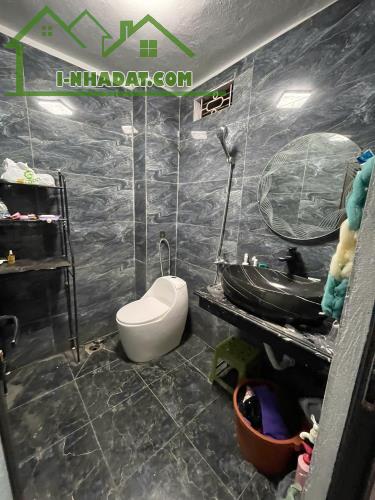 BÁN NHÀ 2,5 TẦNG MẶT ĐƯỜNG KINH DOANH – DÒNG TIỀN NGAY TRUNG TÂM TIỀN NINH VỆ - Bắc Ninh