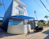 Bán nhà 3 tầng xây độc lập có sân cổng tại Đa Phúc – Dương Kinh