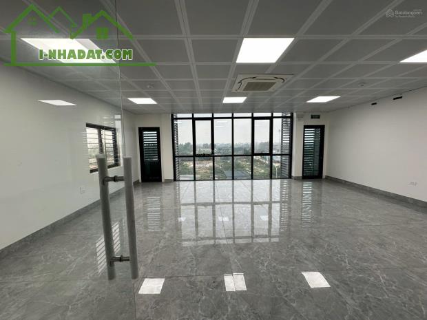 Chính chủ cần cho Thuê Toà Nhà Full Kính Mới - 3