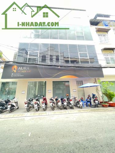 Siêu phẩm mặt tiền nội bộ đường CMT8 quận 3 (DT 11x17m) 3 lầu khu an ninh dân trí cao