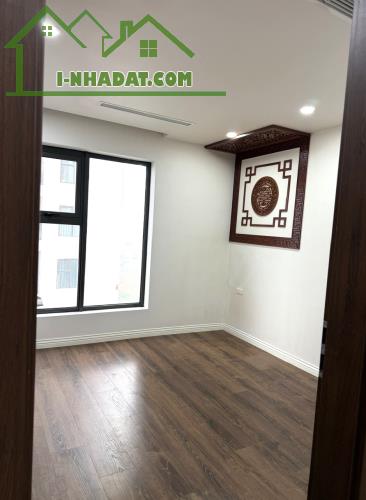 ✅CHO THUÊ CHUNG CƯ CAO CẤP SUN TOWER, VÕ CHÍ CÔNG, LẠC LONG QUÂN 100 M2, 3 PHÒNG NGỦ, 2 VS - 3