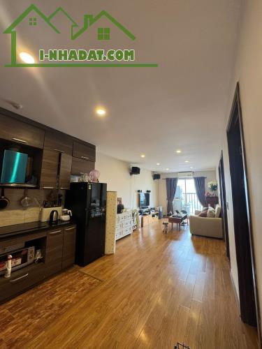 Bán chung cư Berriver 390 Nguyễn Văn Cử Long Biên 71 mét 2 ngủ, 2 vs , sổ đỏ chính chủ - 2