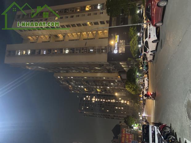 Bán chung cư Berriver 390 Nguyễn Văn Cử Long Biên 71 mét 2 ngủ, 2 vs , sổ đỏ chính chủ - 5