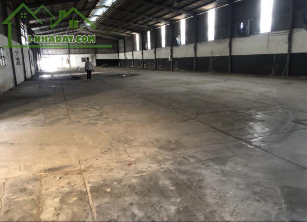 Cho thuê kho xưởng 1100m2 Ql1A An Phú Đông Quận 12