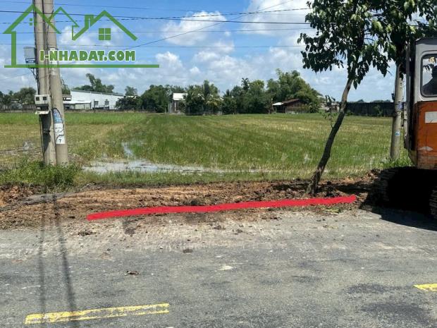 Bán đất lúa mặt tiền đường Bàu Sen , xã Đức Lập Hạ dt 1000m2 giá 4 tỷ - 1