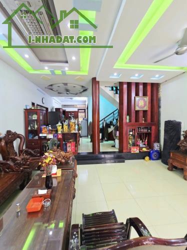 NHÀ ĐẸP - PHƯỚC LONG B - 120M2 - NGANG 6M - GẤP BÁN - 2