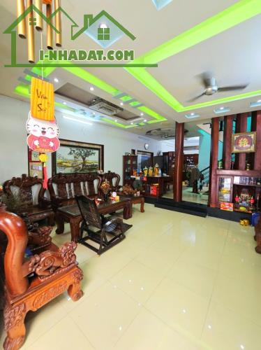 NHÀ ĐẸP - PHƯỚC LONG B - 120M2 - NGANG 6M - GẤP BÁN - 4
