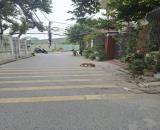 Bán Đất tặng nhà 2 tầng cũ phố Đức Giang,ngõ thông ô tô , vị trí trung tâm trường học