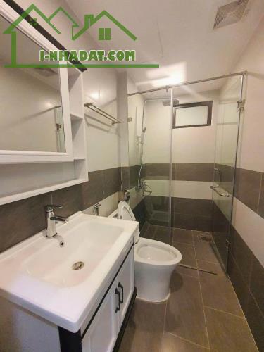Cho thuê NHÀ ĐẸP, FULL ĐỒ, 30M RA OTO ở Hoàng Hoa Thám, Ba Đình 35M x 5T giá 15.5 triệu - 3