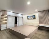BÁN NHÀ ĐẸP ĐỨC GIANG - LÔ GÓC - 5 TẦNG - FULL NỘI THẤT, Ở SƯỚNG - 10M RA Ô TÔ TRÁNH