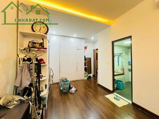 Cần bán nhà riêng 4 tầng ngõ 98 Trung Liệt Thái Hà oto đỗ cửa giá 19.5 tỷ - 1