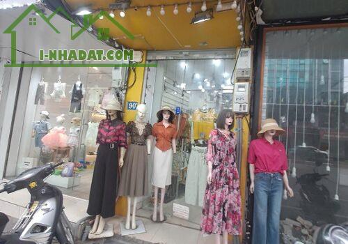 Chính chủ Bán nhà mặt tiền số 90B phố Cầu giấy, quận Cầu giấy HN