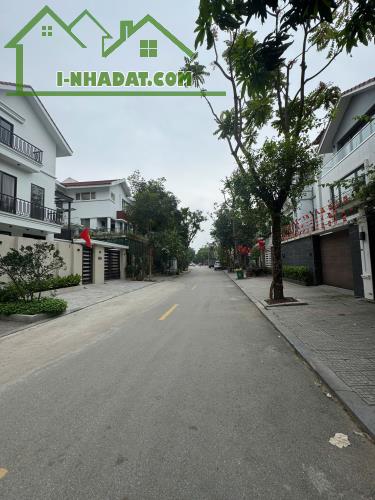 CẦN BÁN GẤP BIỆT THỰ VĂN PHÚ 220M2 4T THANG MÁY GIÁ TỐT NHẤT THỊ TRƯỜNG