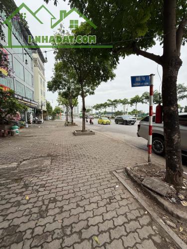 Bán Nhà Mặt Phố Lý Sơn Long Biên 55m2-8T 5m Vỉa Hè 2 Thoáng 23,5 Tỷ Lý Sơn.