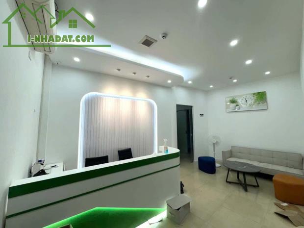 Cho thuê nhà mặt phố Nguyễn Đình Hoàn, Cầu Giấy 60M x 6T giá 38 triệu KINH DOANH TỐT - 2