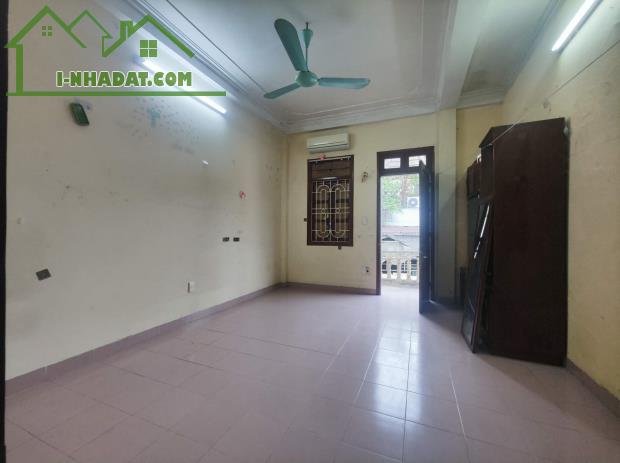 CHO THUÊ NHÀ NGUYÊN CĂN PHỐ NGỌC HÀ, BA ĐÌNH, GẦN Ô TÔ, 6 NGỦ, 13TR - 2