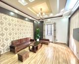 Cho thuê nhà phố Văn Cao, DT: 65m2, 3 ngủ khép kín.