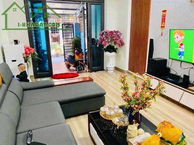 BÁN GẤP NHÀ 3 TẦNG HIỆN ĐẠI- TRUNG TÂM TP. VĨNH YÊN SÁT BV ĐA KHOA TỈNH 68,4m giá 3,45 TỶ - 1