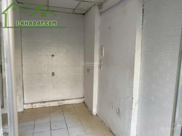 Cho thuê cửa hàng làm tóc, gội đầu, bán hàng ở ngõ Quan Thổ 1. Giá: 3,5triệu/tháng - 2