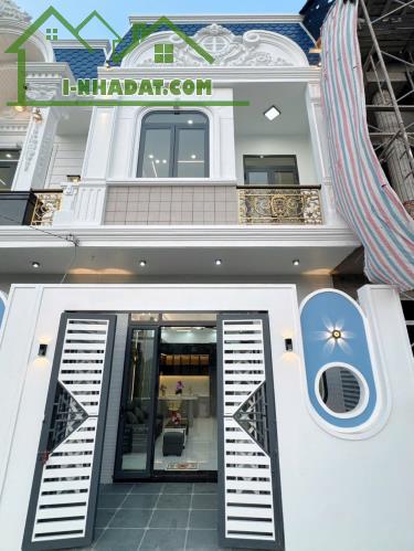 BÁN NHÀ GẦN BỆNH VIỆN NHI ĐỒNG VÀ TRƯỜNG ĐẠI HỌC FPT 500m