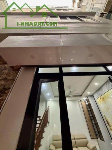GỐC LÕI ĐỐNG ĐA - NGÕ NÔNG BA GÁC - LÔ GÓC HAI THOÁNG - NĂM TẦNG KIÊN CỐ - NỘI THẤT SANG - 4