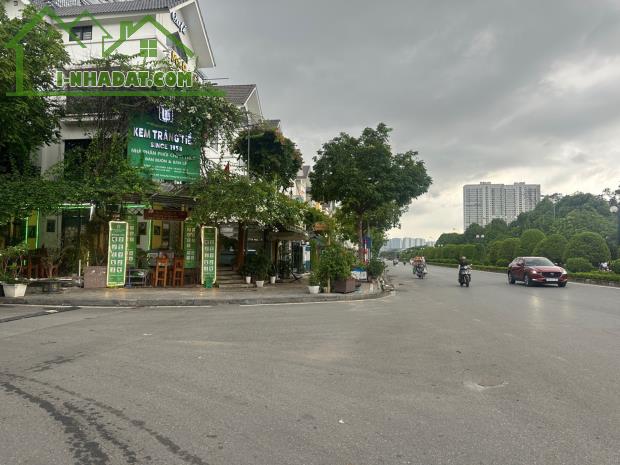 Biệt thự An Khang Lô Góc 215m 3 tầng 1 hầm 1 tum vỉa hè 3 ô tô tránh,KD,an sinh đỉnh - 1