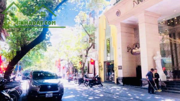 Siêu Phẩm Phố Nhà Chung 100M2 Đất Vàng Giữa Lòng Phố Cổ 2 Mặt Thoáng 20M Ra Phố Giá 35 Tỷ - 1