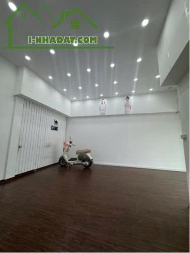 Chính chủ cho thuê cửa hàng mặt phố vị trí đẹp số 33 phố Chùa Bộc, Đống Đa, HN - 4