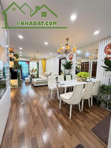 CẦN BÁN GẤP CĂN HỘ HẠNG SANG VIEW TRỰC DIỆN SÂN VẬN ĐỘNG MỸ ĐÌNH – DIAMOND GOLDMARK CITY