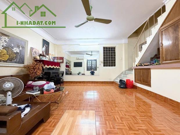 Nhà phố Bùi Ngọc Dương kinh doanh đông đúc. - 1