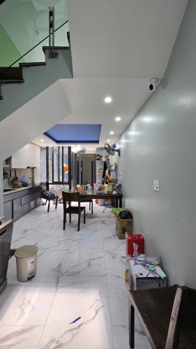 Bán nhà 3 tầng độc lập mặt đường Dương Đình Nghệ - 3