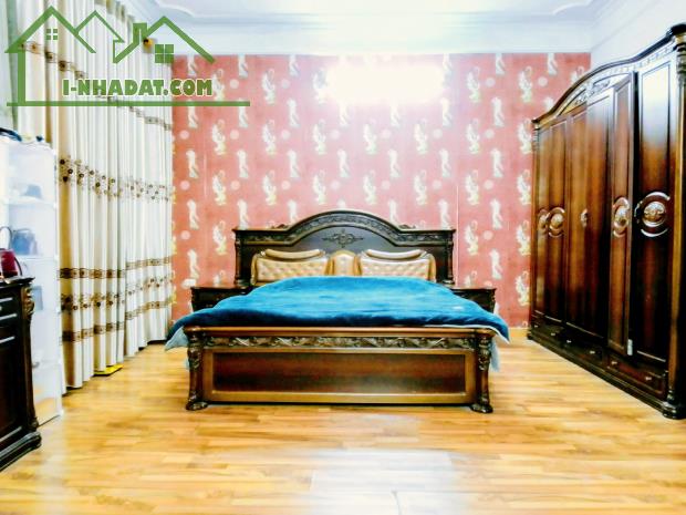 Bán nhà Mặt ngõ 211 phố Khương Trung thông vành đai 2.5, 133 m2, sổ hồng - 1