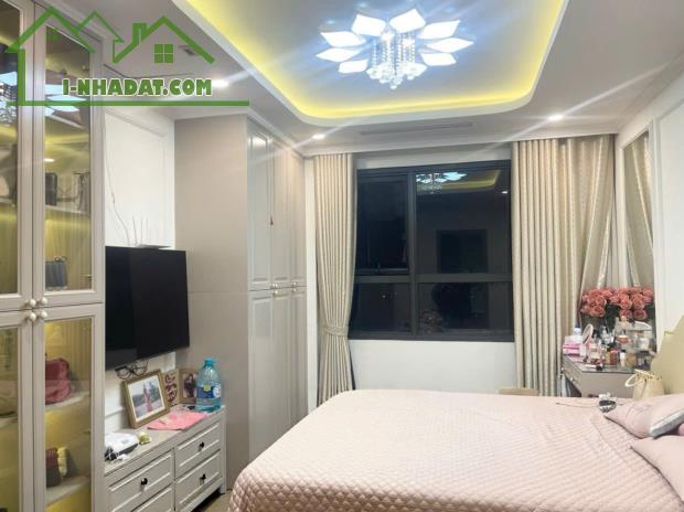 CHO THUÊ CĂN HỘ CAO CẤP VINHOMES D