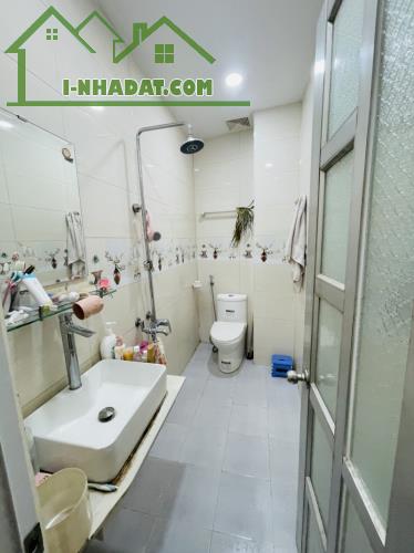 Bán nhà đường Kha Vạn Cân, Linh Trung, Thủ Đức, TP HCM. DT 56m2, 4 tầng. Giá - 8.5 tỷ - 2