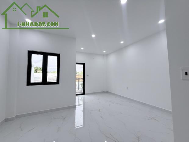 Cực Hiếm Nhà Hiệp Bình Chánh 3.3 tỷ _ 75m² Hẻm Ô Tô – 4PN 3WC – Ở Ngay gần Phạm Văn Đồng - 2