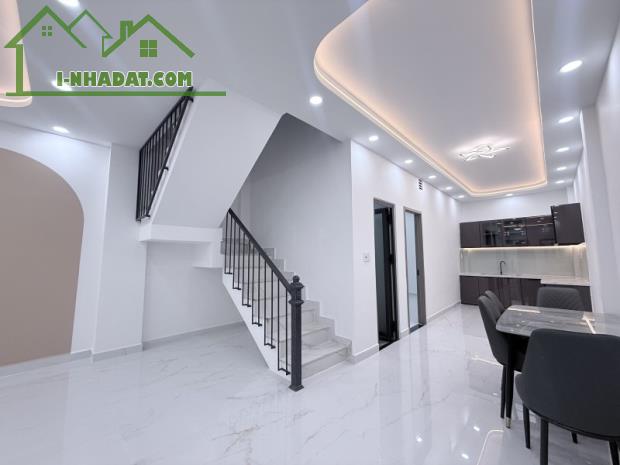 Cực Hiếm Nhà Hiệp Bình Chánh 3.3 tỷ _ 75m² Hẻm Ô Tô – 4PN 3WC – Ở Ngay gần Phạm Văn Đồng - 3