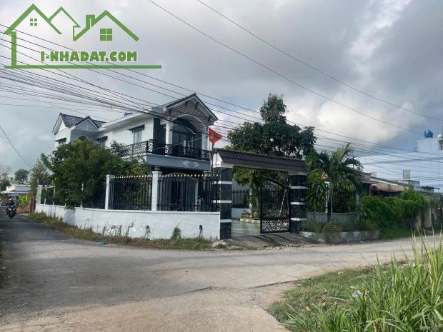 Bán biệt thự góc 2 mt xã Long Cang, Cần Đước 1 lầu 3pn 2wc dt 251m2 giá 5,2 tỷ - 3
