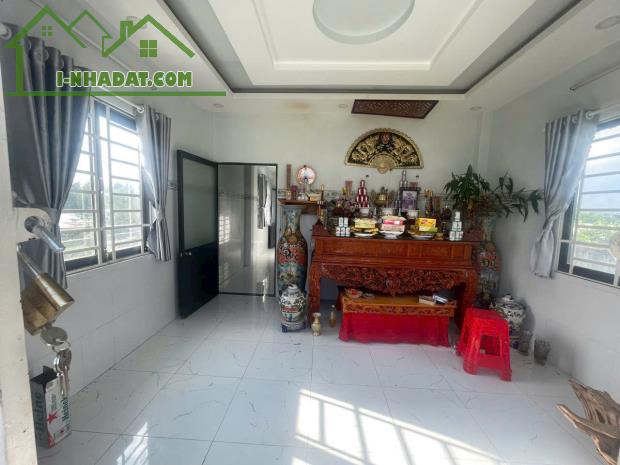 Bán biệt thự góc 2 mt xã Long Cang, Cần Đước 1 lầu 3pn 2wc dt 251m2 giá 5,2 tỷ - 2