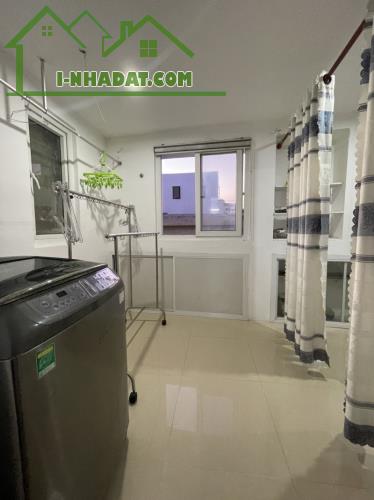 Nhà Hai Tầng TRƯƠNG ĐỊNH Nở Hậu - 3PN Khép Kín - 3