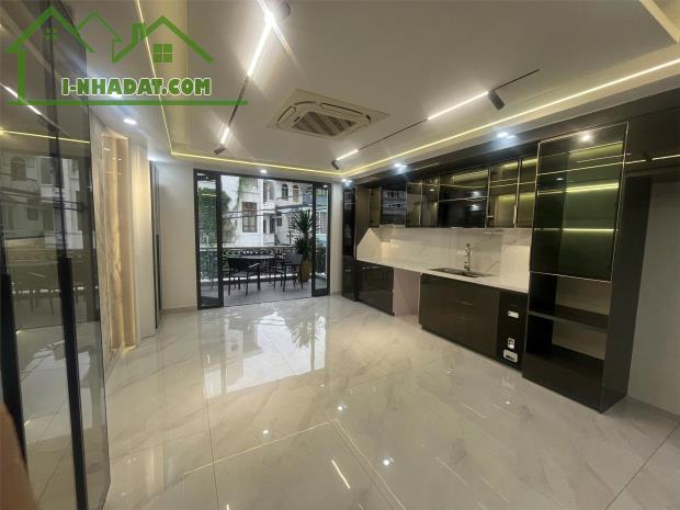 🏡 Bán Nhà Mặt Đường Đông Trà – 5 Tầng Thang Máy – Có phòng xông hơi - 1
